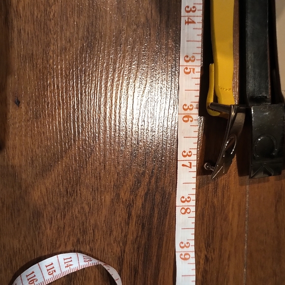 Ladies Calvin Klein belts!! - Picture 3 of 10